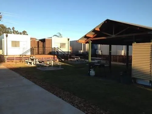 Roma Aussie Tourist Park Motel